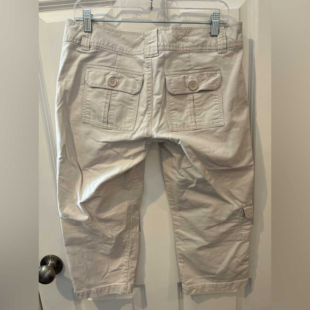 Aeropostale Cargo Khaki Capris Size 9/10 - Picture 4 of 5